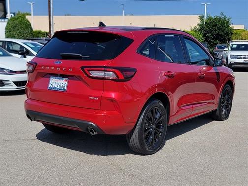 2024 Ford Escape ST-LINE ELITE