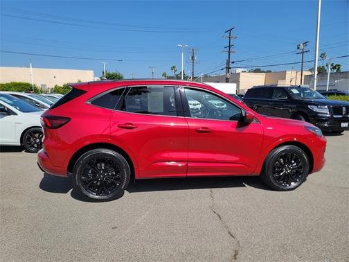 2024 Ford Escape ST-LINE ELITE
