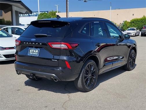 2024 Ford Escape ST-LINE ELITE