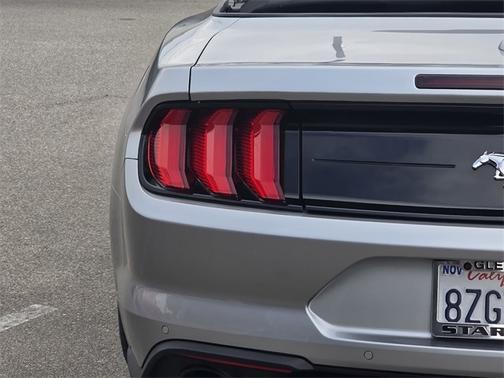 2021 Ford Mustang ECOBOOST PREMIUM