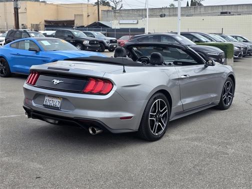 2021 Ford Mustang ECOBOOST PREMIUM
