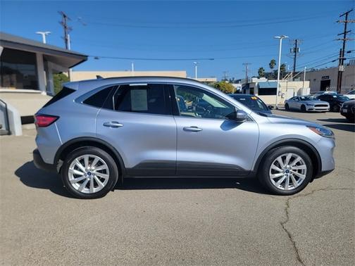 2022 Ford Escape TITANIUM