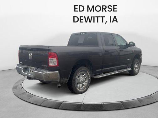 2022 RAM 2500 Tradesman Crew Cab 4x4 6'4' Box