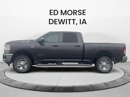 2022 RAM 2500 Tradesman Crew Cab 4x4 6'4' Box