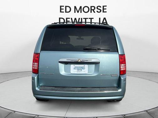 2009 Chrysler Town & Country Touring