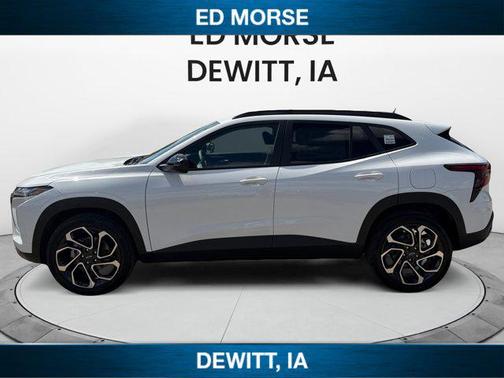 Summit White 2026 Chevrolet Trax FWD 2RS