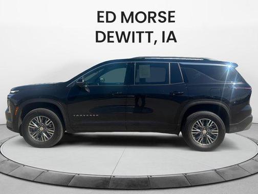 Mosaic Black Metallic 2024 Chevrolet Traverse LT