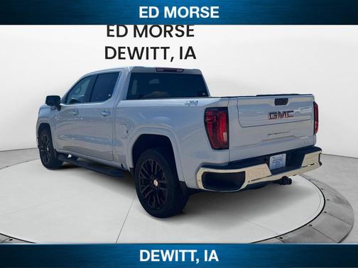 Glacier White Tricoat 2026 GMC Sierra 1500 SLT