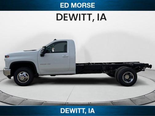 Summit White 2026 Chevrolet Silverado 3500 LT