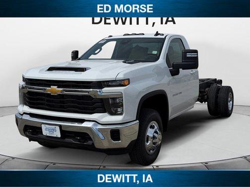 Summit White 2026 Chevrolet Silverado 3500 LT