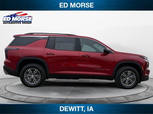 Radiant Red Tintcoat 2026 Chevrolet Traverse LT