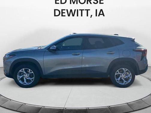 Sterling Gray Metallic 2025 Chevrolet Trax LS