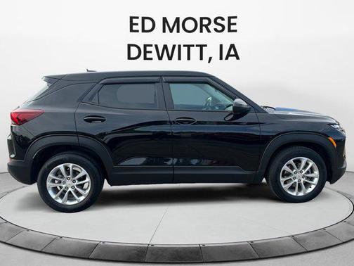 Mosaic Black Metallic 2024 Chevrolet Trailblazer LS