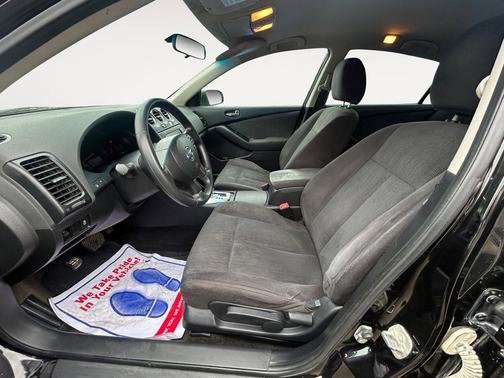 Super Black 2011 Nissan Altima 2.5 S