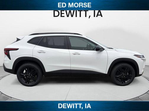 Summit White 2026 Chevrolet Trax FWD ACTIV