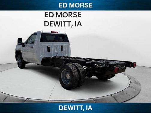 Summit White 2026 Chevrolet Silverado 3500 WT