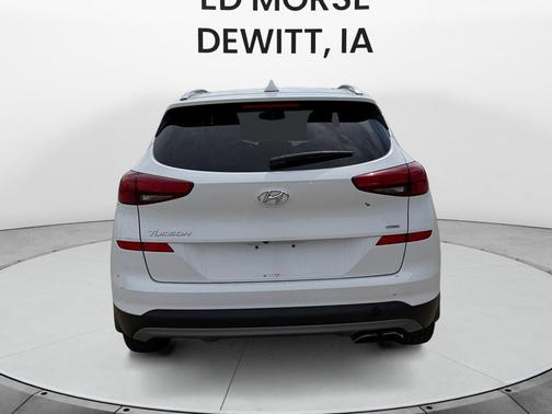 Dazzling White 2019 Hyundai TUCSON SE