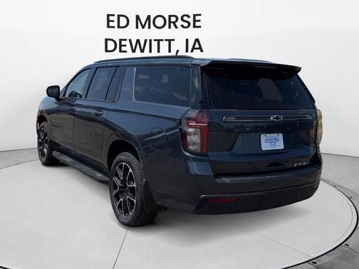 Shadow Gray Metallic 2021 Chevrolet Suburban RST