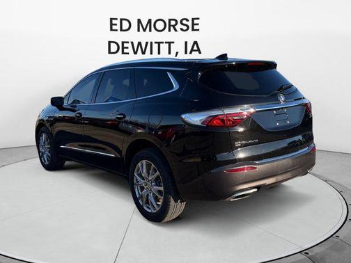 2023 Buick Enclave Essence AWD