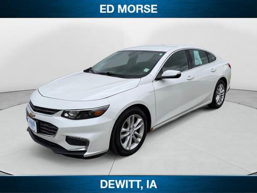 Iridescent Pearl Tricoat 2016 Chevrolet Malibu 1LT