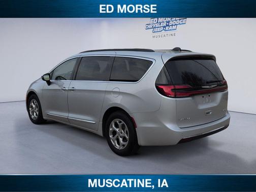Silver Mist Clearcoat 2023 Chrysler Pacifica Limited