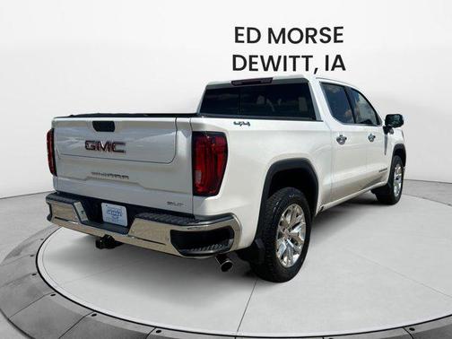 White Frost Tricoat 2019 GMC Sierra 1500 SLT