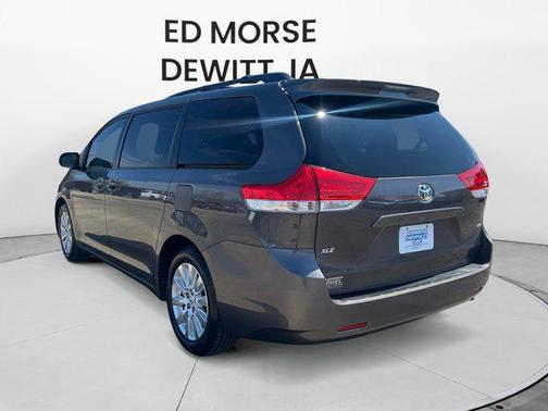 2012 Toyota Sienna XLE