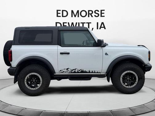 Oxford White 2023 Ford Bronco Black Diamond