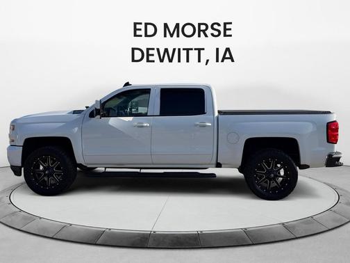 Summit White 2018 Chevrolet Silverado 1500 2LT