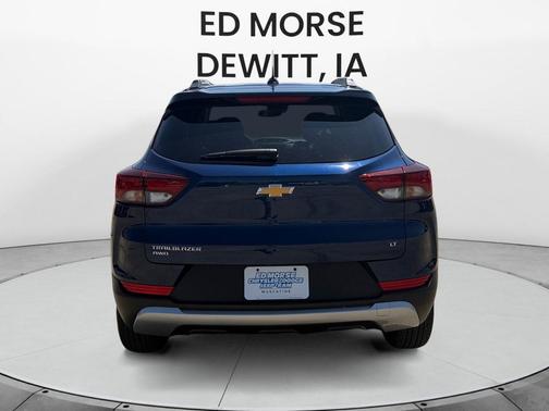 Blue Glow Metallic 2022 Chevrolet Trailblazer LT
