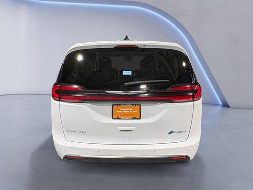 Bright White Clearcoat 2024 Chrysler Pacifica Hybrid Select