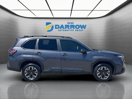 Magnetite Gray Metallic 2025 Subaru Forester Premium