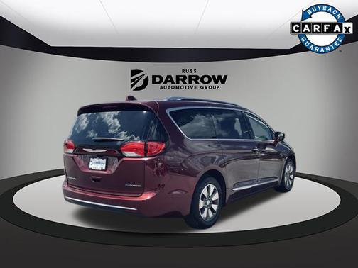 2018 Chrysler Pacifica Hybrid Limited