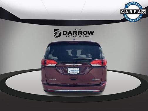2018 Chrysler Pacifica Hybrid Limited