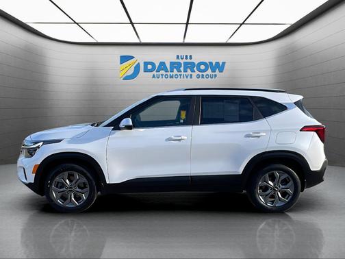 Snow White Pearl 2024 Kia Seltos S