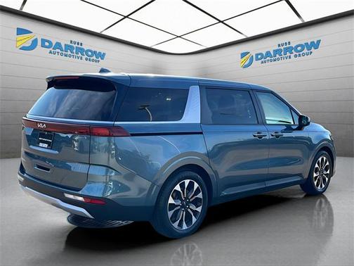 2023 Kia Carnival EX