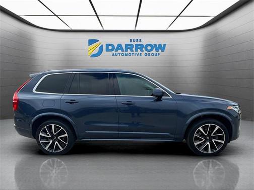 2020 Volvo XC90 T6 Momentum