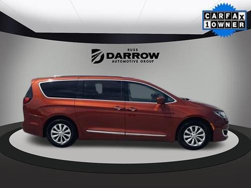 2018 Chrysler Pacifica Touring-L Plus