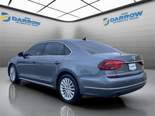 2017 Volkswagen Passat 1.8T SE