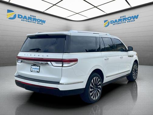 Pristine White Metallic Tri-Coat 2022 Lincoln Navigator Black Label