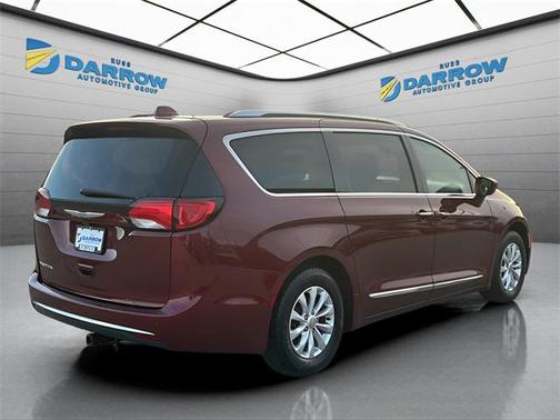 2018 Chrysler Pacifica Touring-L