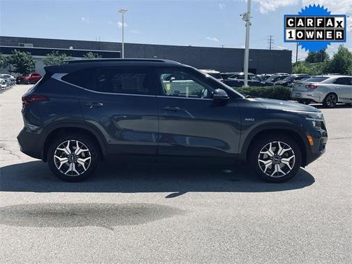 2022 Kia Seltos EX