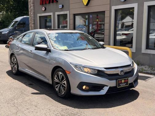 Lunar Silver Metallic 2016 Honda Civic EX-T