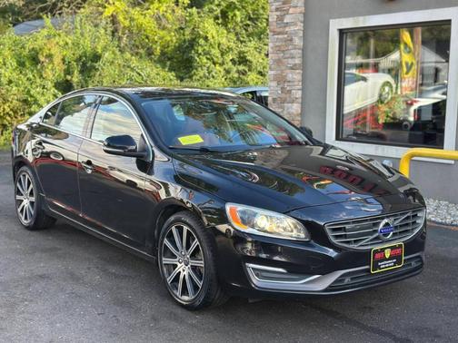 2016 Volvo S60 Inscription T5 Platinum