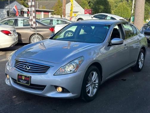 2013 INFINITI G37x Base