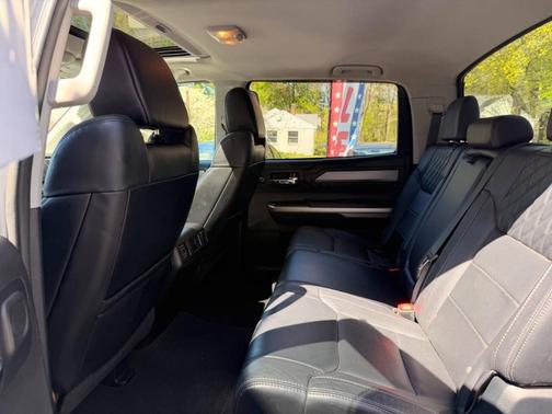 Super White 2015 Toyota Tundra Platinum