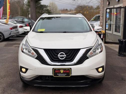 White 2018 Nissan Murano Platinum