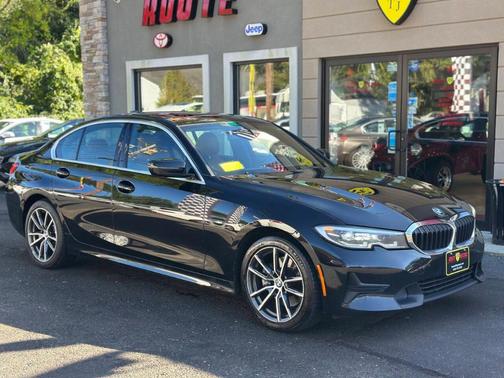 Black Sapphire Metallic 2021 BMW 330 i xDrive