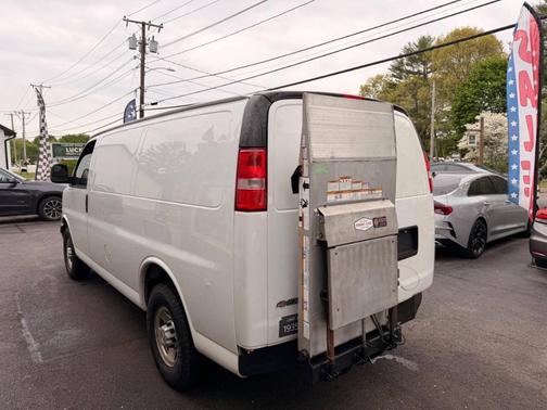 Summit White 2019 Chevrolet Express 3500 Work Van