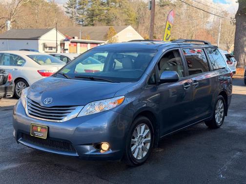 2015 Toyota Sienna XLE Premium